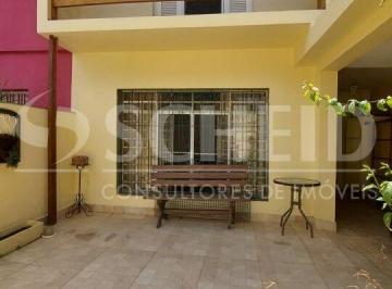 Casa · 177m² · 3 Quartos · 3 Vagas · Casa de Vila com 177m², 3 quartos, 3 banheiros, 3 vagas, sala para 2 ambientes, fundos para bosque.