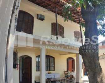 Casa · 100m² · 3 Quartos · 7 Vagas · Casa de vila com 03 quartos, 1 suíte, Henrique de Melo, Bento Ribeiro