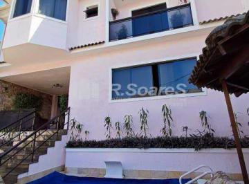 Casa · 152m² · 5 Quartos · 1 Vaga · Casa com 05 suítes, em Vila Valqueire, condomínio Jaúnas Ville.