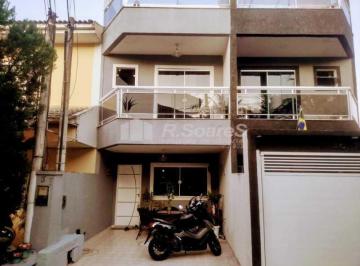 Casa · 70m² · 3 Quartos · 1 Vaga · CASA COM SEIS QUARTOS SENDO TRÊS SUÍTES, TAQUARA, ESTRADA DO RIO GRANDE.