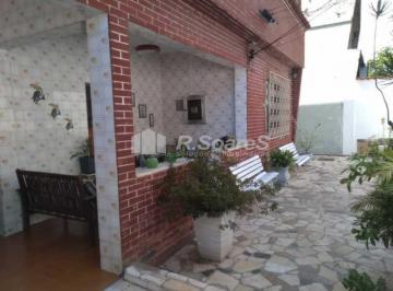Casa · 234m² · 2 Quartos · 2 Vagas · Casa ampla á venda, com 2 quartos em Campinho, Rua Teles.