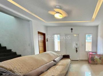 Casa · 261m² · 4 Quartos · 5 Vagas · Casa com 04 quartos sendo 03 suítes, em Jardim Sulacap, rua Vicente Neiva.