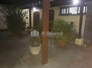 Casa · 153m² · 3 Quartos · 2 Vagas · Casa em dois ambientes com 3 quartos em Taquara, na Rua Pico do Papagaio