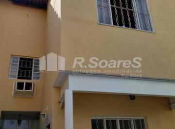 Casa · 71m² · 2 Quartos · 1 Vaga · Casa desocupada em vila fechada, com dois quartos e garagem em Realengo - Aceit