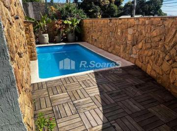 Casa · 240m² · 3 Quartos · 3 Vagas · Casa de rua -  / Residencial / Braz de Pina