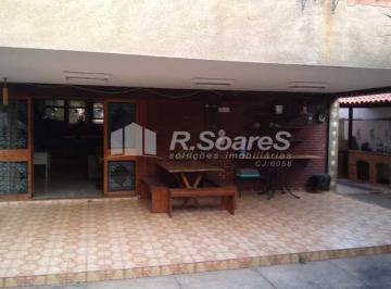 Casa · 216m² · 3 Quartos · 2 Vagas · Casa com 3 quartos, sendo 1 suíte, garagem, em Praça Seca, rua Pedro Teles.