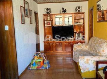 Casa · 46m² · 3 Quartos · Casa tipo apto. com 03 quartos e 02 banheiros, em Piedade.