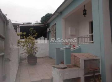 Casa · 287m² · 4 Quartos · 1 Vaga · Casa desocupada de quatro quartos sendo duas suítes no Engenho Novo