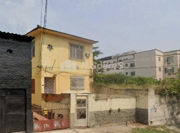 Apartamento · 60m² · 2 Quartos · Apartamento térreo desocupado com 02 quartos, em Cachambi.