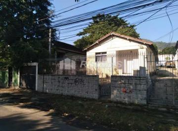 Casa · 80m² · 2 Quartos · 20 Vagas · Casa com 02 quartos,  quintal, em Jardim Sulacap, rua Alberico Diniz.