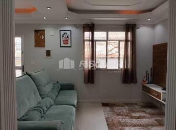 Casa · 284m² · 2 Quartos · 2 Vagas · Casa com duas suítes na rua Crisantemos em Vila Valqueire