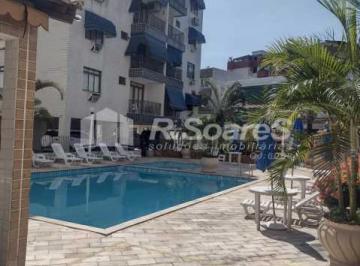 Apartamento · 81m² · 2 Quartos · 1 Vaga · Apartamento com 02 quartos sendo 01 suíte, em Vila Valqueire, rua Ouro Branco.