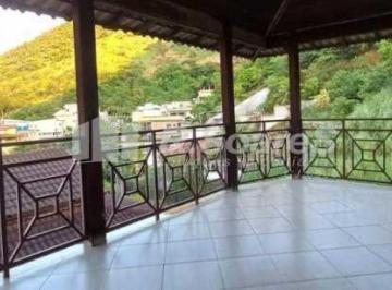 Casa · 359m² · 4 Quartos · 2 Vagas · Casa duplex, com quatro quartos sendo dois suítes,  em jardim sulacap, rua carmo