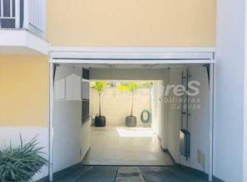 Casa · 161m² · 4 Quartos · 2 Vagas · Casa com 04 quartos sendo 01 suíte, em Taquara, est. Pau Ferro.