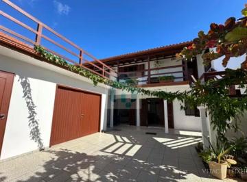 Casa · 220m² · 4 Quartos · 2 Vagas · Casa Duplex na Praia da Pinheira em Palhoça/SC