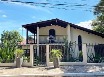 Casa · 700m² · 4 Quartos · 5 Vagas · Casa à venda, piscina, boate, adega, jardim, galpão crioulo, condomínio Cantegril