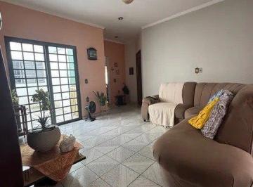 Casa · 270m² · 3 Quartos · Casa à venda - na Vila Fiori
