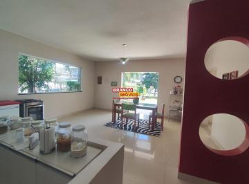 Casa · 250m² · 3 Quartos · 10 Vagas · Guara Park, lote de 800 metros casa maravilhosa bem arejada!