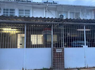 Casa · 85m² · 3 Quartos · 2 Vagas · "Casa Confortável com 3 quartos á venda "