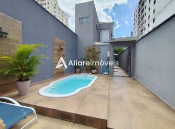 Casa · 218m² · 3 Quartos · 2 Vagas · Casa c/ 3 quartos, 1 suíte e 2 vagas, 218m², à venda no bairro Tatuapé, por 1.300.000,00