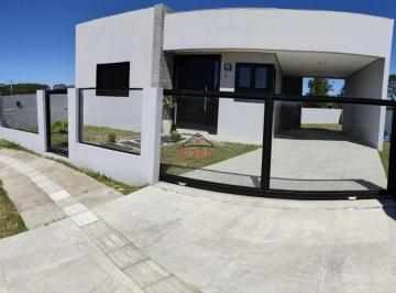 Casa · 74m² · 1 Quarto · Casa à Venda em Passo de Torres - Piscina, Churrasqueira e 2 Vagas de Garagem