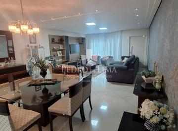 Casa · 220m² · 3 Quartos · 5 Vagas · Sobrado frontal na Chácara  Cruzeiro do Sul - Penha