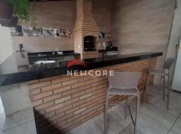 Casa · 180m² · 3 Quartos · 2 Vagas · Casa em  Rua Aldo Piccichelli - Jardim Patrícia - Uberlândia/MG