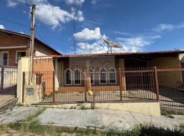 Foto 01 · Imperdível oportunidade: Casa à venda no Centro de Vinhedo-SP, 3 quartos, 1 suíte, 1 sala, 2 banheir