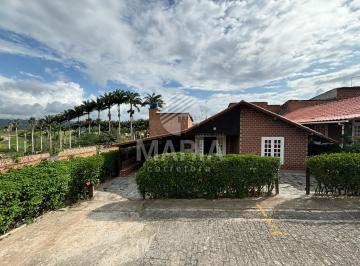 Casa de 4 quartos, Gravatá · Casa de condomínio com 4 quartos à venda em Gravatá/PE!