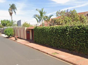 Casa de 2 quartos, Uberaba · Oportunidade para construtores e investidores com ótima localização em Uberaba.