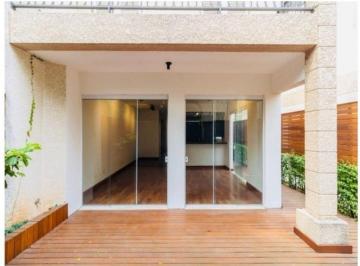Casa · 300m² · 3 Quartos · 2 Vagas · Casa de condomínio com 300m², 3 dormitórios 3 suítes 3 banheiros 2 vagas
