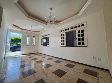 Casa · 211m² · 4 Quartos · 2 Vagas · Casa a Venda no Condomínio Costa Marina