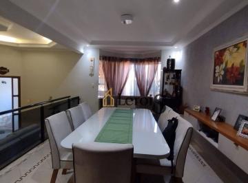 59cbc5955d83422181bba1d31b3cd78108130ffc · Sobrado com 3 dormitórios à venda, 164 m² por R$ 650.000,00 - Residencial Parque São Camilo - Itu/SP