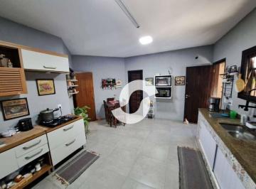 9b1f96e3d80747db37e5745409f33c234c226e73 · Casa com 3 dormitórios à venda, 450 m² por R$ 875.000,00 - Itaipu - Niterói/RJ