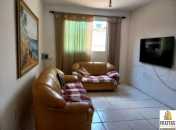 Foto 01 · Casa em Vicente Pires (Colônia Agrícola Samambaia) com 3 Quartos, Suíte e 2 Quitinetes Oportunidade