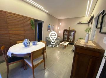 Casa · 220m² · 3 Quartos · 2 Vagas · Oportunidade no Jardim da Saúde – Terreno com 2 Casas Construídas!