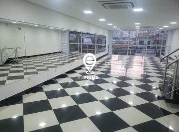 Comercial · 140m² · 2 Vagas · Prédio comercial 440 m2