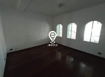 Casa · 217m² · 3 Quartos · 2 Vagas · Excelente sobrado com 217m², 3dorm.(1suíte com varanda) à venda