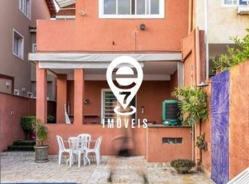 Casa · 250m² · 3 Quartos · 2 Vagas · Excelente Sobrado com Piscina 