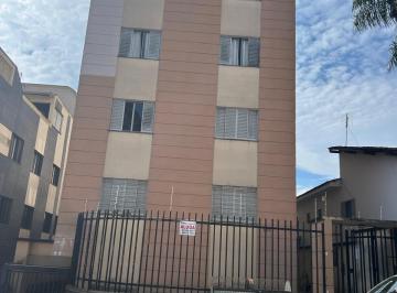 Apartamento de 2 quartos, Poços de Caldas · Locação Apartamento térreo 2 quartos