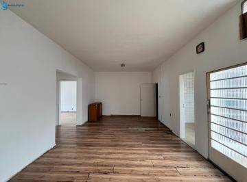 Foto 01 · Aluguel de Casa Comercial de 140m² no Cambuci-SP: 6 Salas, 2 Banheiros e Localização Privilegiada!