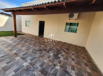 Casa · 192m² · 3 Quartos · 2 Vagas · Casa com planejados, closet e piscina