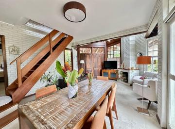 00 · Casa a venda na lagoa da Conceição, amplo terreno