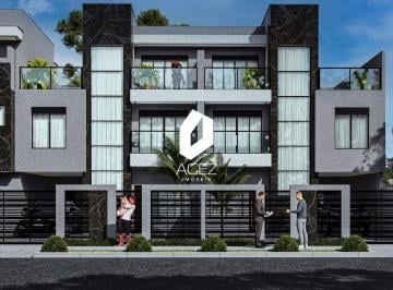 Casa · 157m² · 3 Quartos · 2 Vagas · Triplex com 3 suítes a venda no Água Verde, terraço com Jacuzzi.