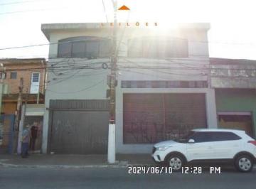 Casa · 323m² · 5 Quartos · 2 Vagas · RES FERNANDO