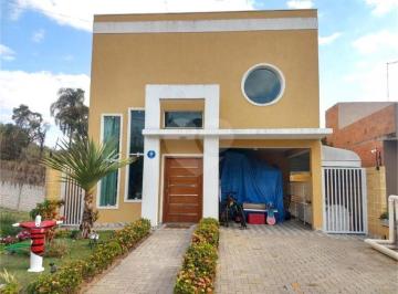 Casa · 158m² · 3 Quartos · 3 Vagas · Condomínio com 3 quartos à venda em Monterrey - SP