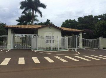 Casa · 209m² · 3 Quartos · 2 Vagas · Condomínio com 3 quartos à venda em João aranha - SP