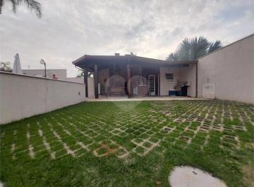 Casa · 293m² · 3 Quartos · 4 Vagas · Casa térrea com 3 quartos à venda em Villaggio Capríccio - SP