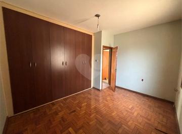Casa · 263m² · 3 Quartos · 2 Vagas · Casa com 3 quartos à venda em Centro - SP