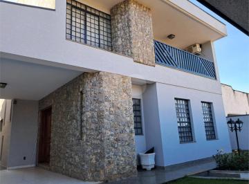 Casa · 343m² · 3 Quartos · 4 Vagas · Sobrado com 3 quartos à venda em Nossa Senhora Aparecida - SP